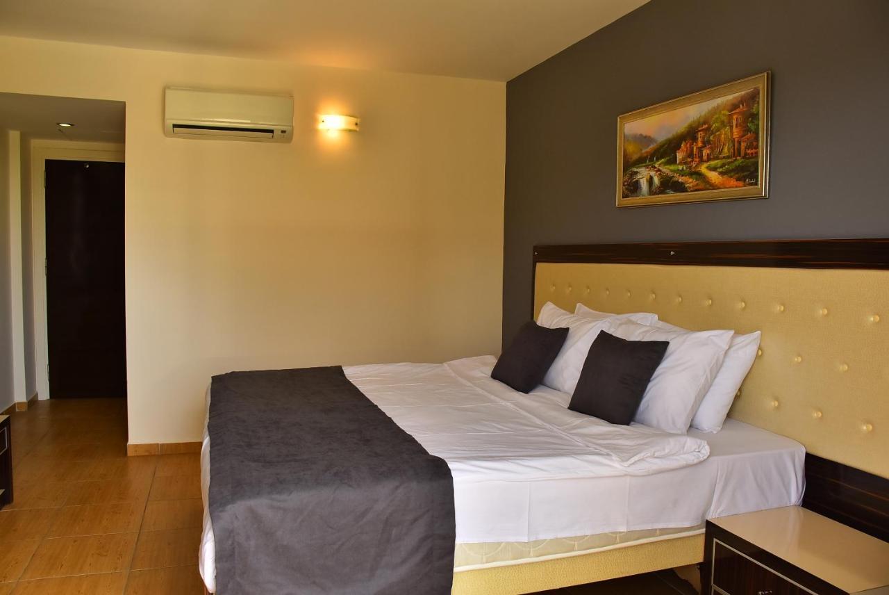 Otel Nora 2*